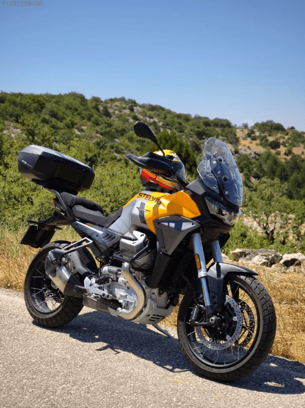 Moto Guzzi Stelvio